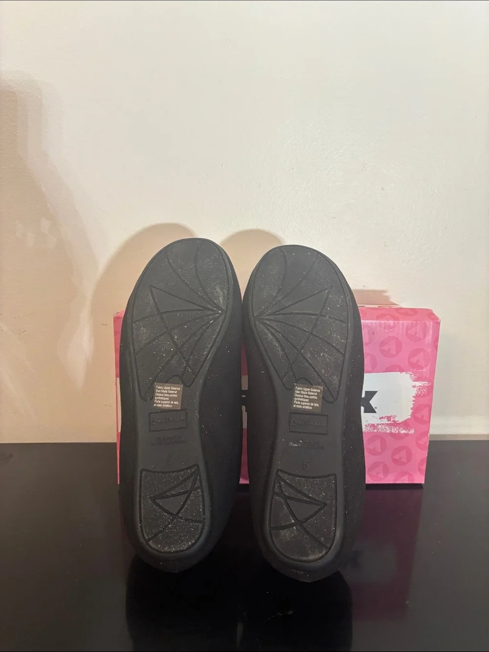 Airwalk‎ Cozy Glam Peace Sign Studded Flats